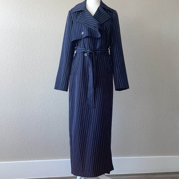 Jovonna London Dark Blue Coat Size 6 US